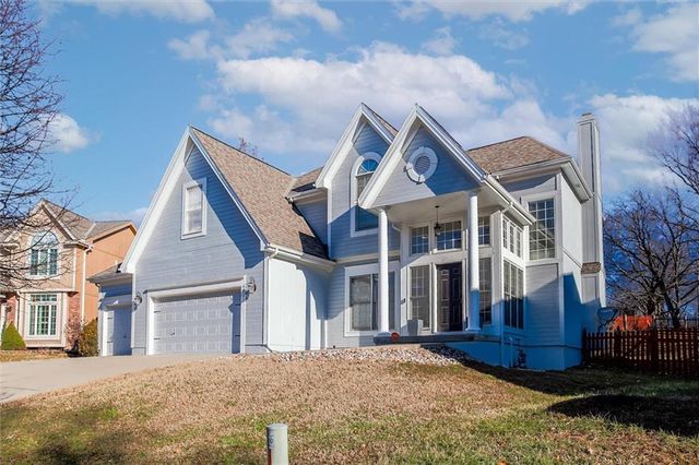 9435 N Flora Avenue, Kansas City, MO 64155