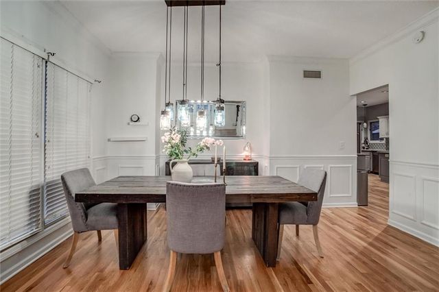 9435 N Flora Avenue, Kansas City, MO 64155