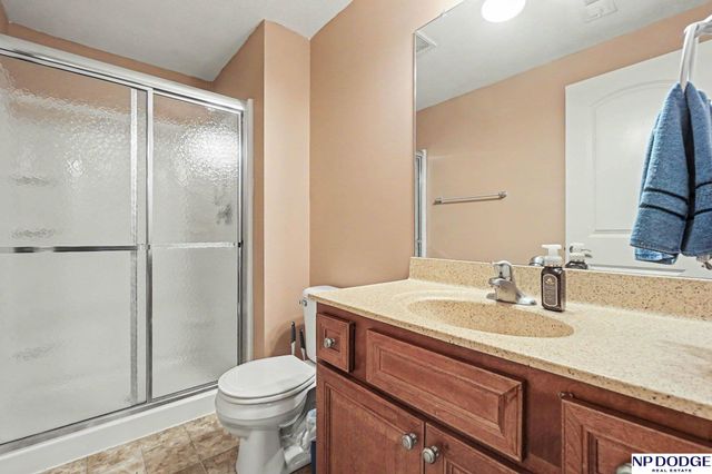 2212 Alexandra Road, Papillion, NE 68133