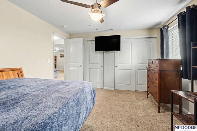 2212 Alexandra Road, Papillion, NE 68133
