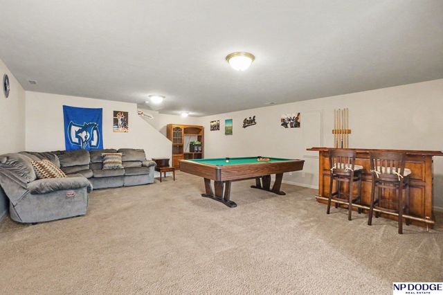 2212 Alexandra Road, Papillion, NE 68133