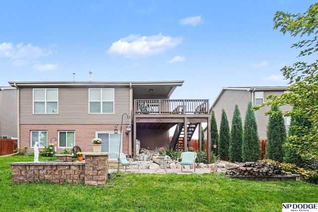 2212 Alexandra Road, Papillion, NE 68133