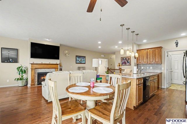 2212 Alexandra Road, Papillion, NE 68133