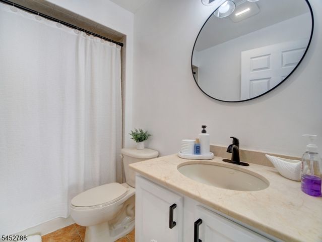 402 N 16Th St, Kenilworth Boro, NJ 07033