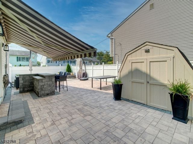 402 N 16Th St, Kenilworth Boro, NJ 07033