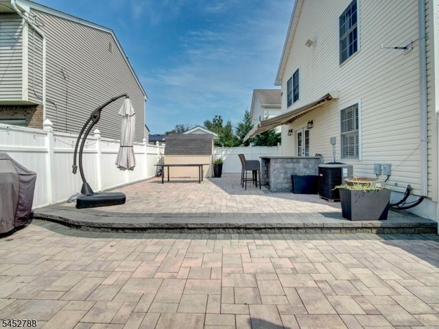 402 N 16Th St, Kenilworth Boro, NJ 07033