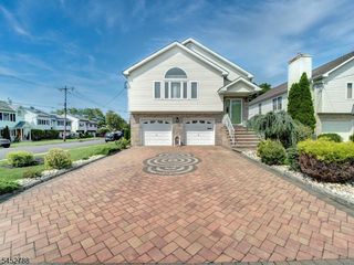 402 N 16Th St, Kenilworth Boro, NJ 07033