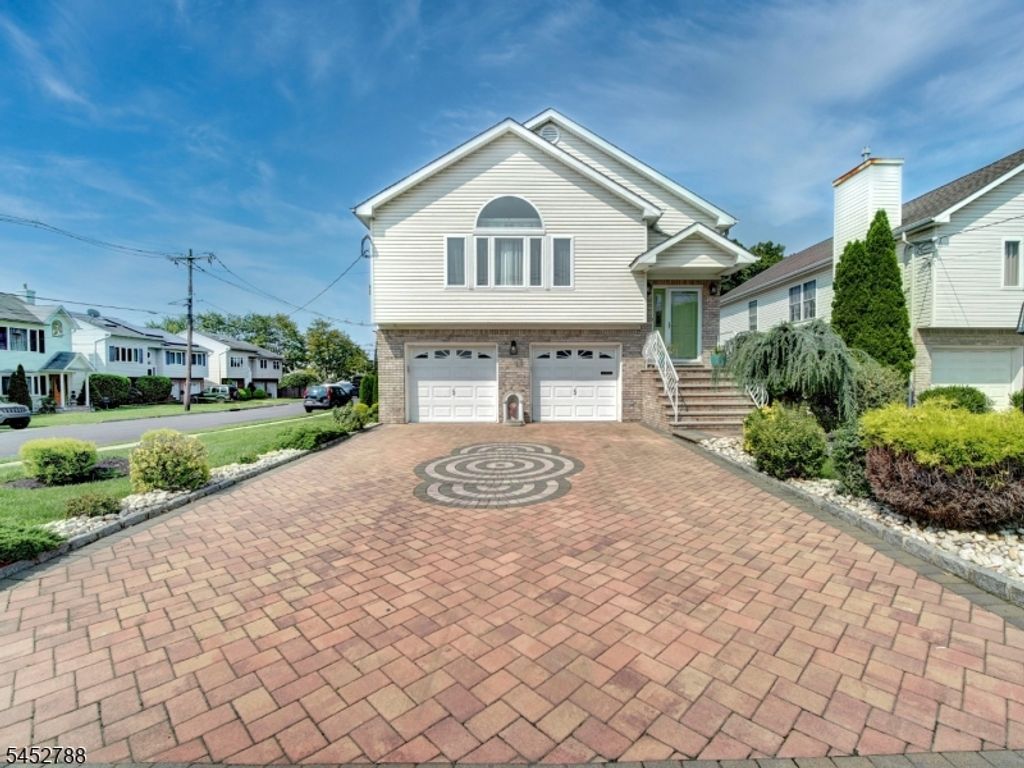 402 N 16Th St, Kenilworth Boro, NJ 07033