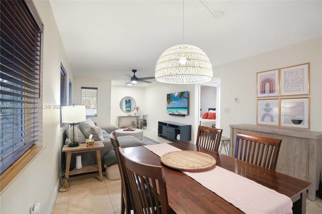 6245 SW 47th Mnr 204, Davie, FL 33314