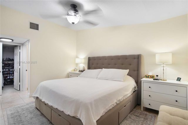 6245 SW 47th Mnr 204, Davie, FL 33314