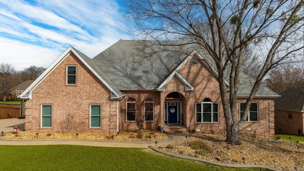 113 Mohawk Drive, Maumelle, AR 72113
