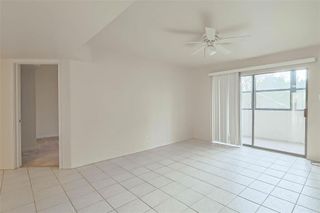3045 Walnut Bend Lane 27, Houston, TX 77042