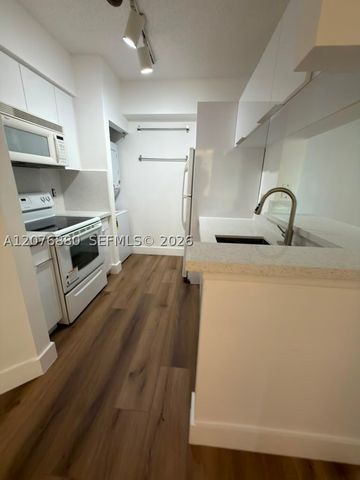 17145 N Bay Rd 4202, Sunny Isles Beach, FL 33160