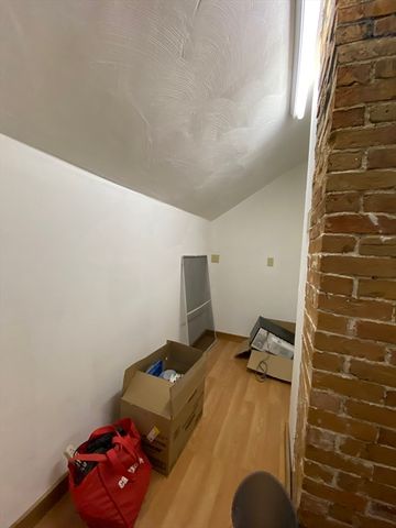 39-41 Columbia St 5, Malden, MA 02148