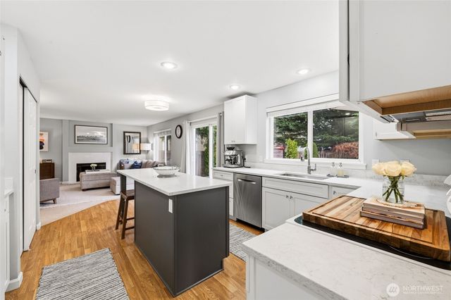 23803 SE 247th Place, Maple Valley, WA 98038