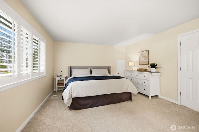 23803 SE 247th Place, Maple Valley, WA 98038