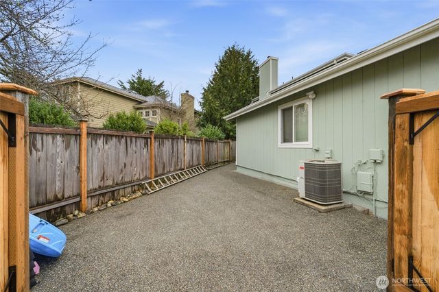 23803 SE 247th Place, Maple Valley, WA 98038