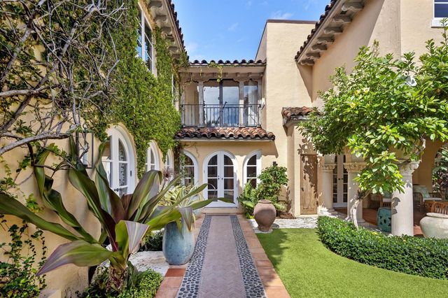 124 Brazilian Avenue, Palm Beach, FL 33480