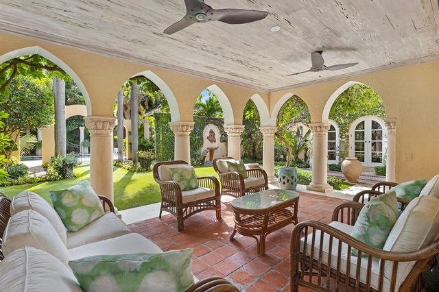 124 Brazilian Avenue, Palm Beach, FL 33480