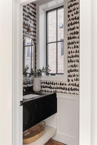 1800 Runway Boulevard, Oklahoma City, OK 73108