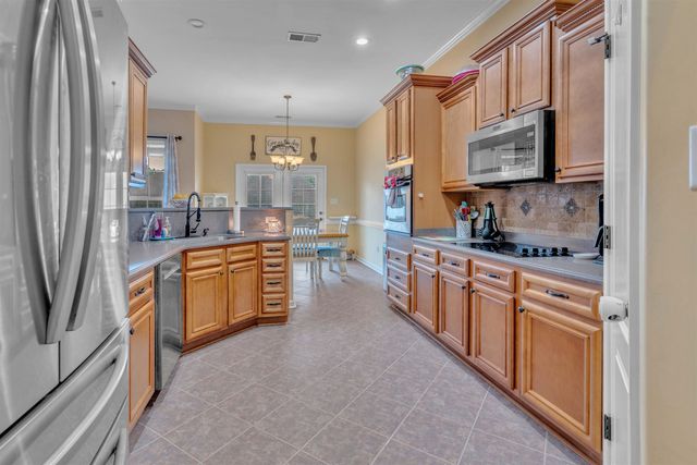 310 WHISPERING MEADOWS DR, Oakland, TN 38060