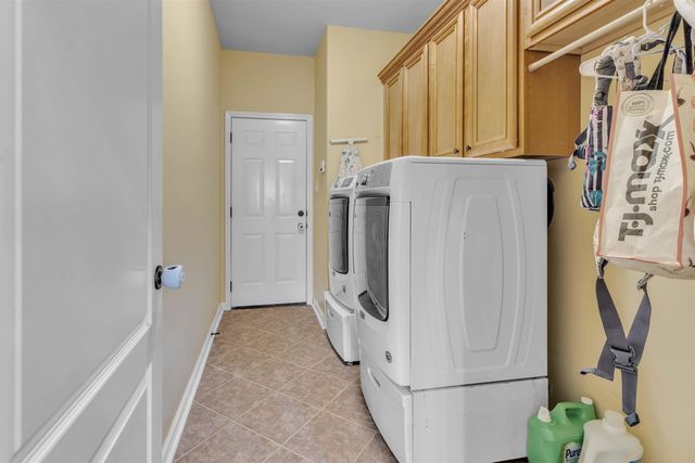 310 WHISPERING MEADOWS DR, Oakland, TN 38060