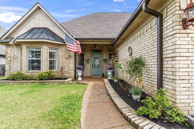 310 WHISPERING MEADOWS DR, Oakland, TN 38060