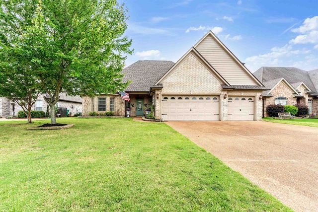 310 WHISPERING MEADOWS DR, Oakland, TN 38060
