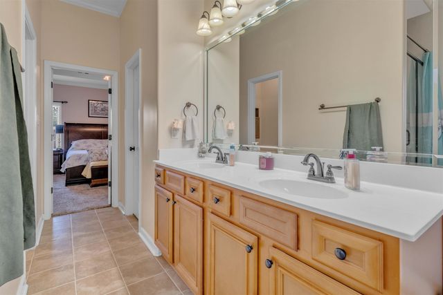 310 WHISPERING MEADOWS DR, Oakland, TN 38060