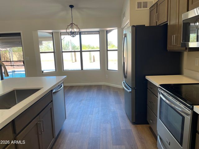 4790 W ORAIBI Drive, Glendale, AZ 85308