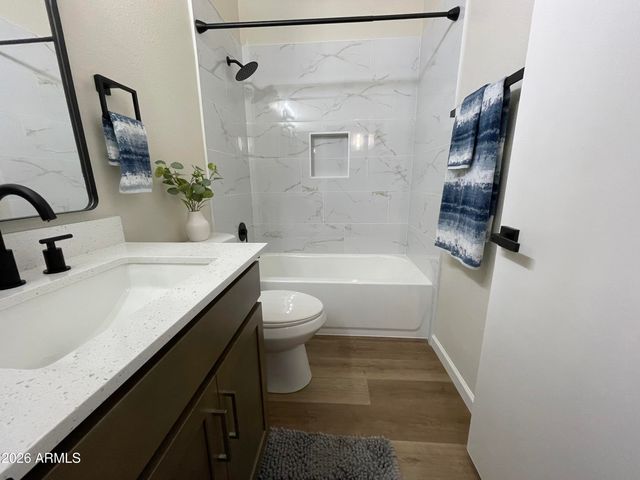 4790 W ORAIBI Drive, Glendale, AZ 85308