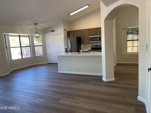 4790 W ORAIBI Drive, Glendale, AZ 85308