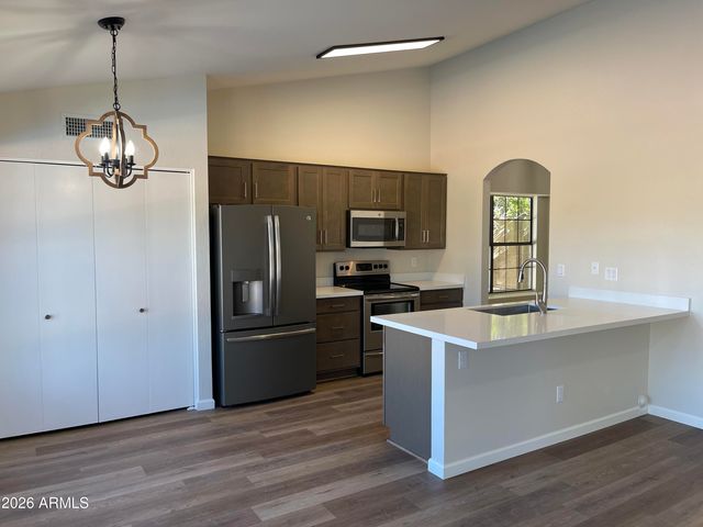 4790 W ORAIBI Drive, Glendale, AZ 85308