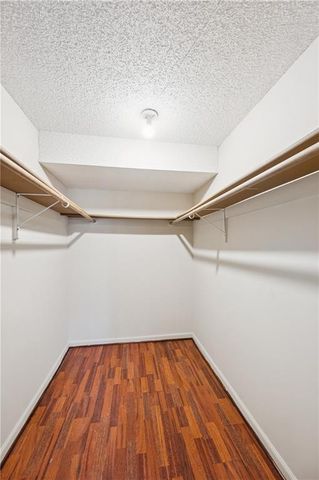 7044 N Askew Avenue, Gladstone, MO 64119