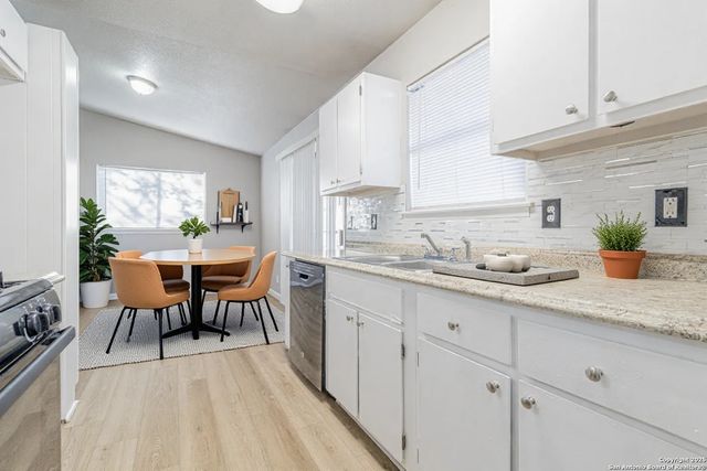 6134 Cedar Valley, San Antonio, TX 78242