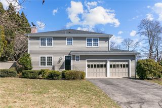 26 Red Cross Avenue, Newport, RI 02840