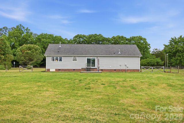 2073 Highway 557 Highway, Clover, SC 29710
