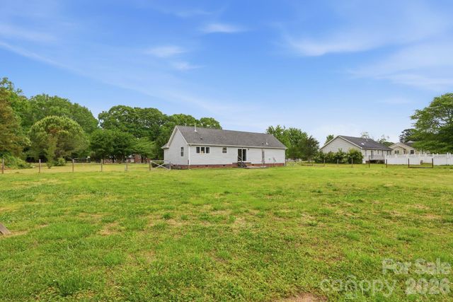 2073 Highway 557 Highway, Clover, SC 29710