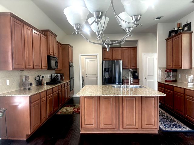 7612 CINDY, Sachse, TX 75048