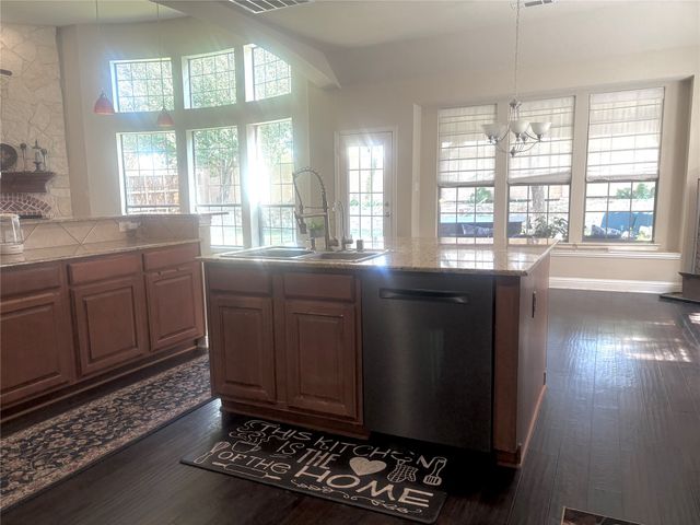 7612 CINDY, Sachse, TX 75048