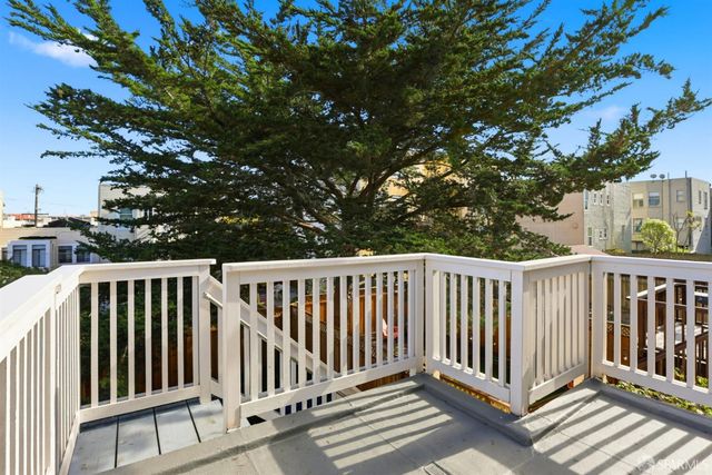 458 11th Avenue 458, San Francisco, CA 94118