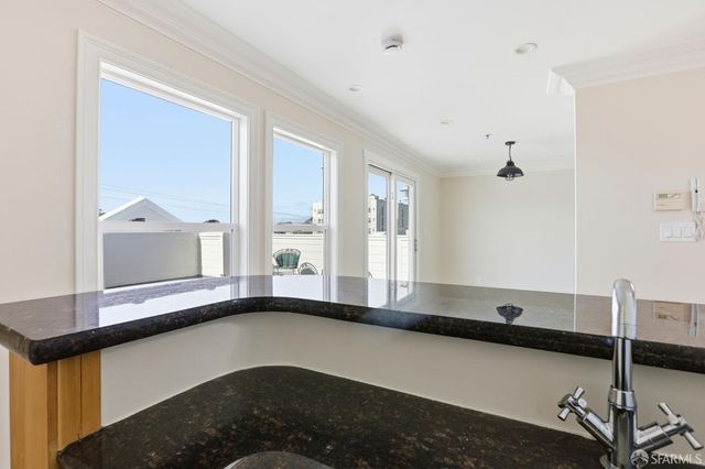 458 11th Avenue 458, San Francisco, CA 94118