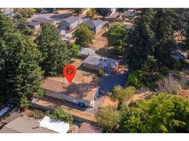 1749 Se 176TH Ave, Portland, OR 97233