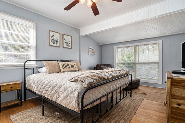 235 Rye Hobbs Hollow Rd, Smithville, TN 37166