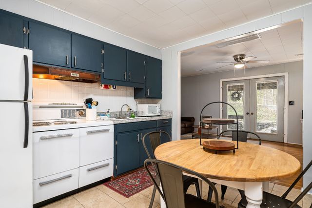 235 Rye Hobbs Hollow Rd, Smithville, TN 37166