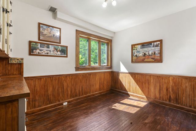 283 W Laurel Avenue, Lake Forest, IL 60045