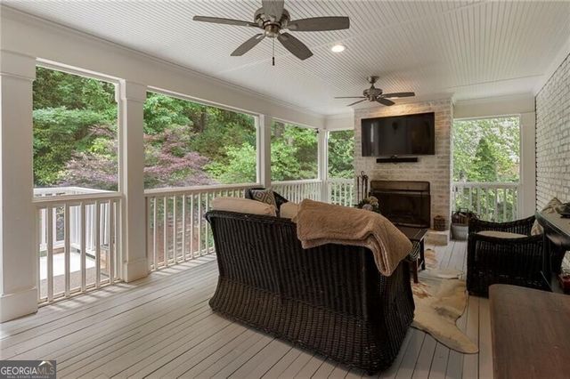 3092 Rhodenhaven Drive NW, Atlanta, GA 30327