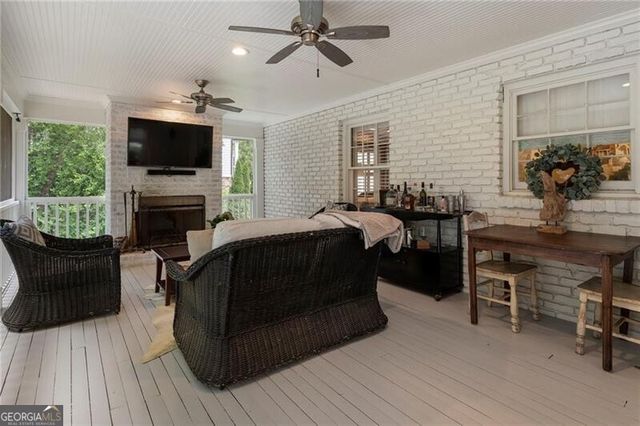 3092 Rhodenhaven Drive NW, Atlanta, GA 30327
