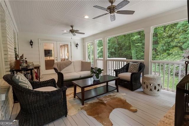 3092 Rhodenhaven Drive NW, Atlanta, GA 30327