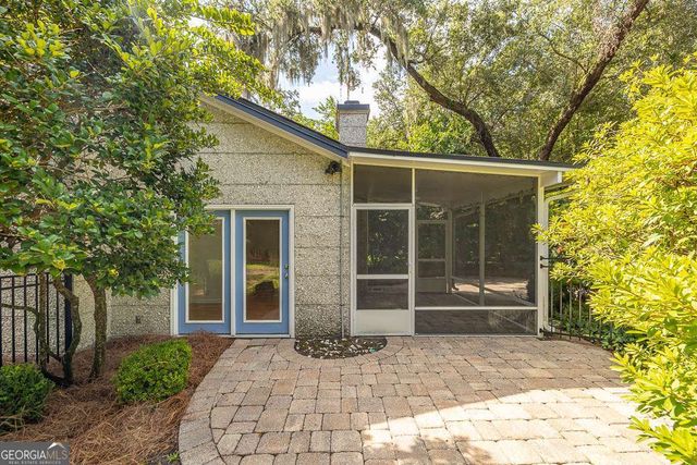 203 Grand Oaks Circle, St. Simons, GA 31522